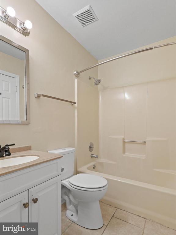 Building Photo - 10611 Cobblestone Dr