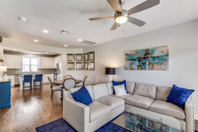 Building Photo - 1321 Palm Canyon Dr