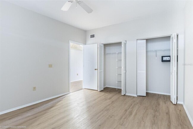 Building Photo - 1750 Jamaica Way