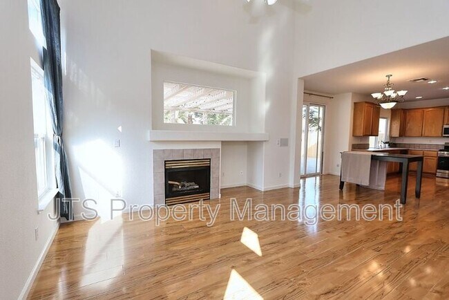 Building Photo - 3232 Balada Way