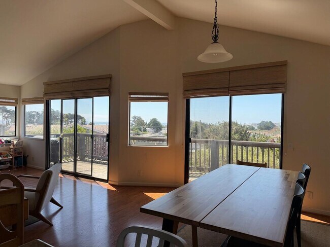 Building Photo - 139 Madrona Ave