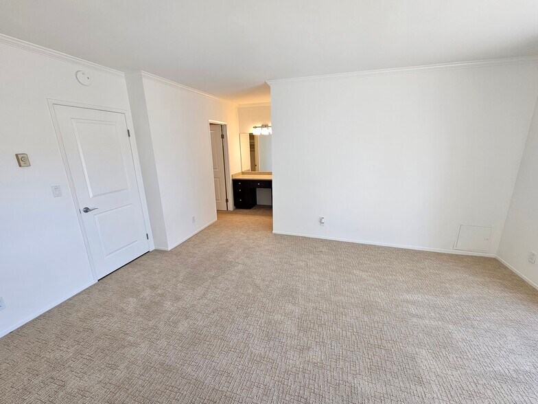 Building Photo - 1200 Opal St