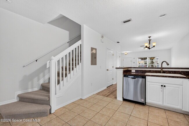 Building Photo - 1391 Hampton Park Ln