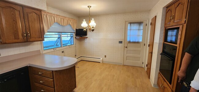 Building Photo - 67 Audubon Ave