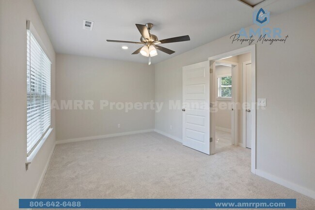 Building Photo - Beautiful Bella Vista Home!