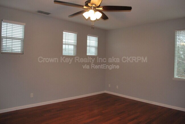 Building Photo - 297 Emory Oak Pl