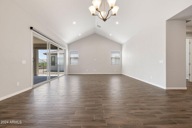 Building Photo - 20531 W Mariposa St