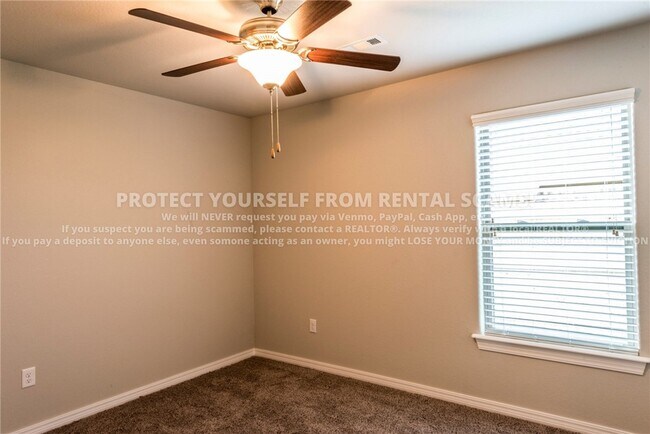 Building Photo - 4765 W Wales Dr