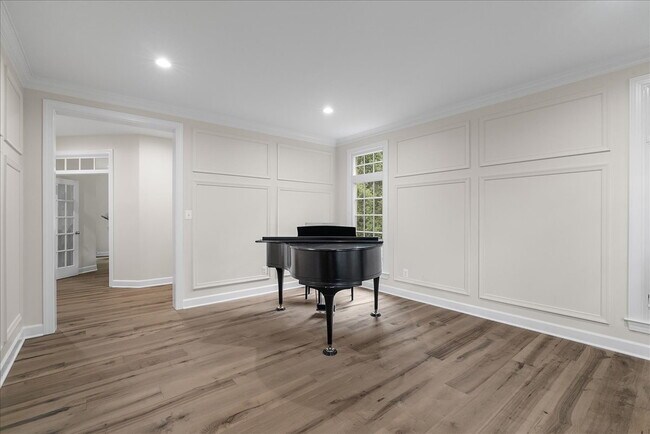 Building Photo - Your New Home Awaits