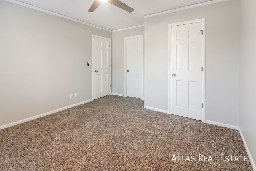 Building Photo - 16644 W 146th Terrace