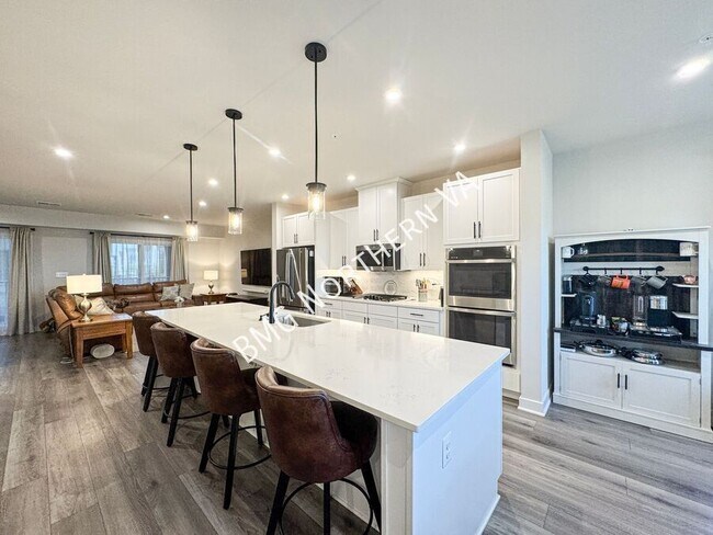 Building Photo - 1636 Kirkman St