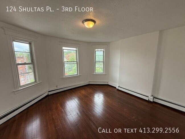 Building Photo - 124 Shultas Pl