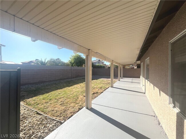 Building Photo - 1667 Tangerine Rose Dr
