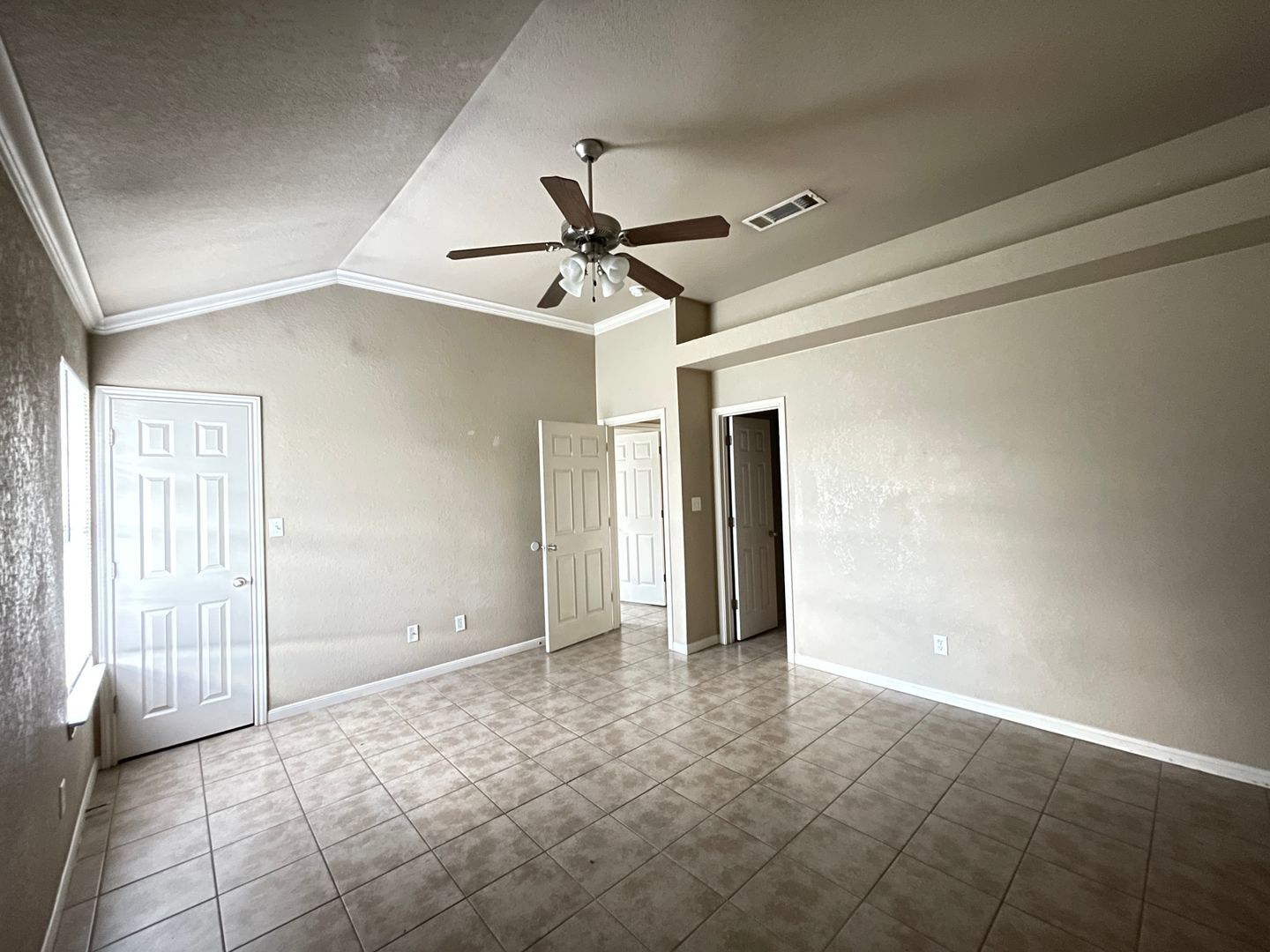 Building Photo - 1109 Powder River Dr