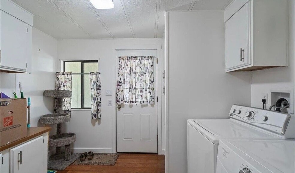 Building Photo - 8103 E Southern Ave