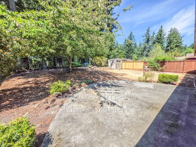 Building Photo - 17931 Fremont Ave N