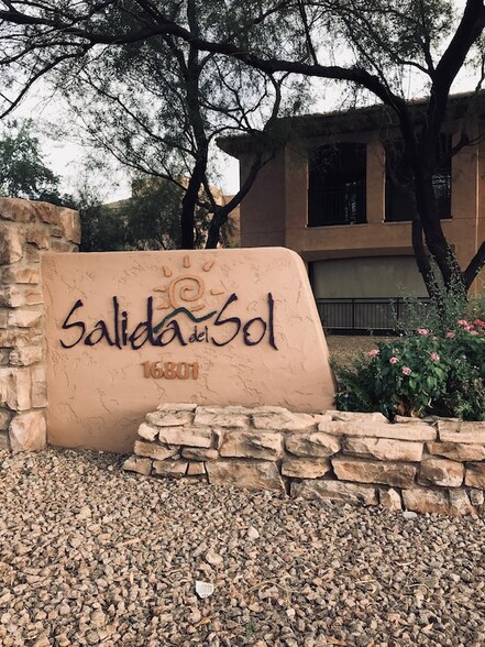 Gated complex - 16801 N 94th St