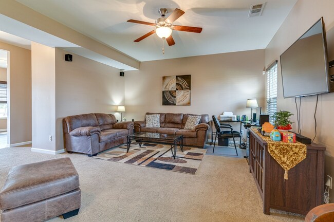 Building Photo - 309 Parmley Ln