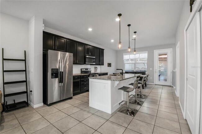 Building Photo - 5075 Caspian St