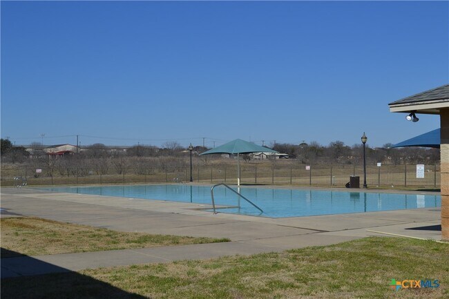 Building Photo - 1603 Neuberry Cliffe
