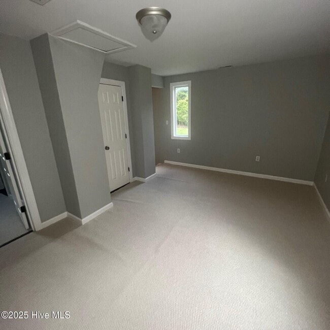 Building Photo - 3651 Gallberry Rd