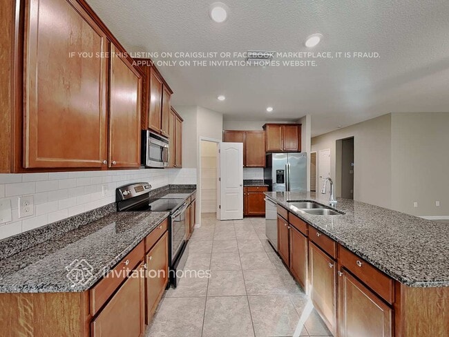 Building Photo - 11604 Warren Oaks Pl