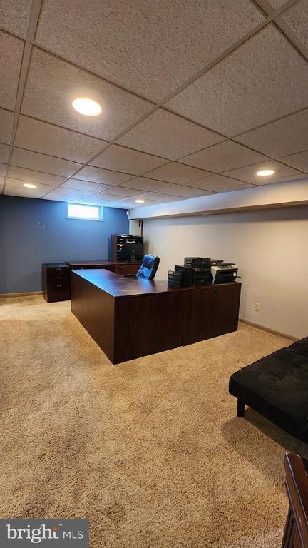 Building Photo - 228 Market Pl