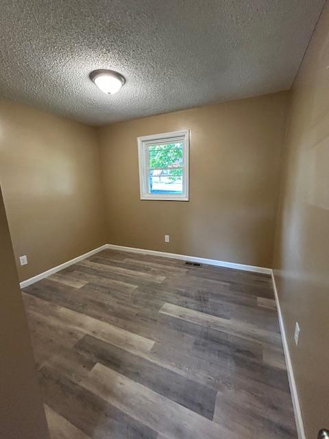 Building Photo - 407 Dogwood Trail