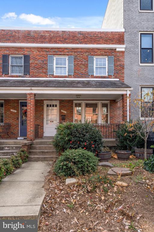 Building Photo - 1403 K St SE