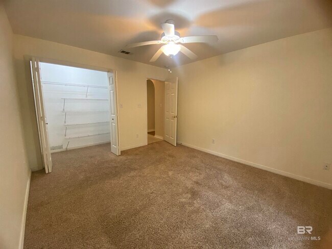 Building Photo - 9734 N Bayou Rd