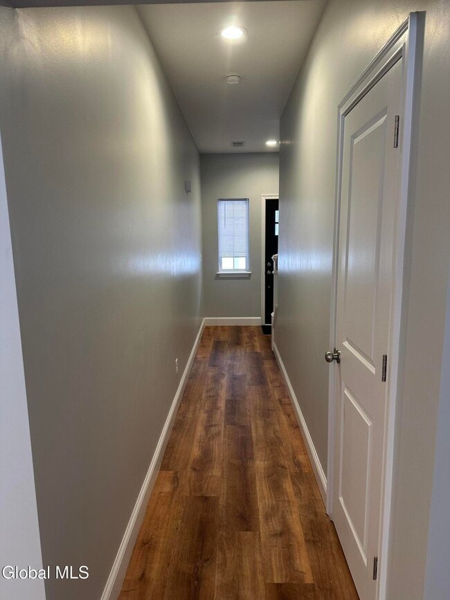 Building Photo - 2011 Rdg Mnr Ct