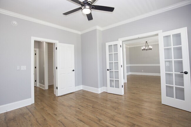Building Photo - "Spacious and Inviting 2620 sq. ft. Home i...