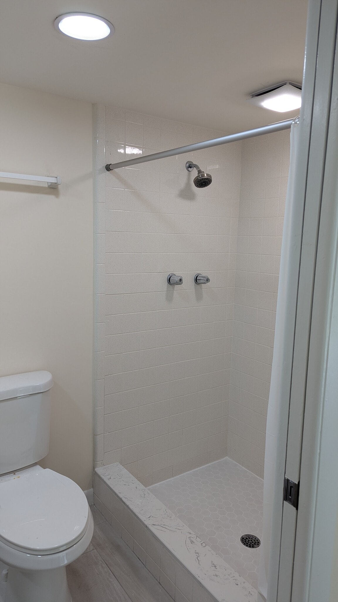 Building Photo - 1900 S Kanner Hwy