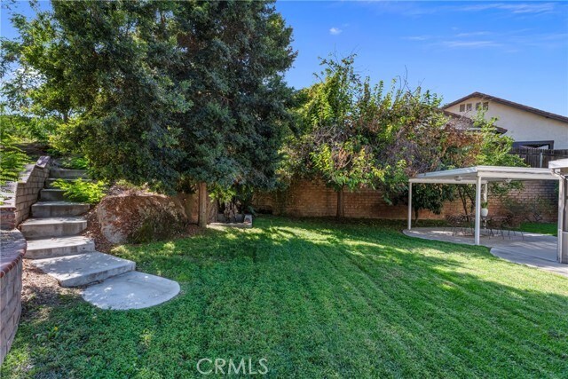 Building Photo - 5165 Pearblossom Dr