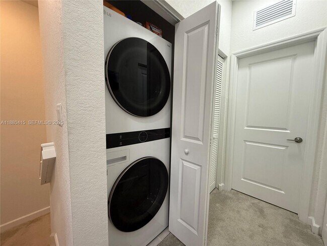 Building Photo - 12109 NW 24th Ct