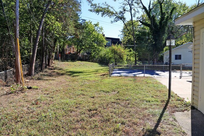 Building Photo - 12901 Fernway Ln