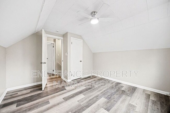 Building Photo - 4765 Hardwick Dr