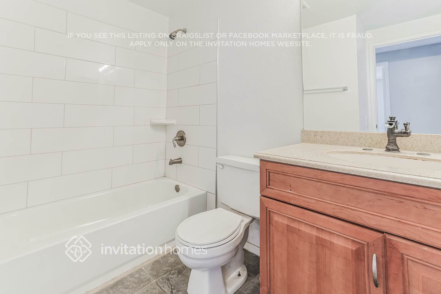 Building Photo - 1616 W Los Arboles Pl