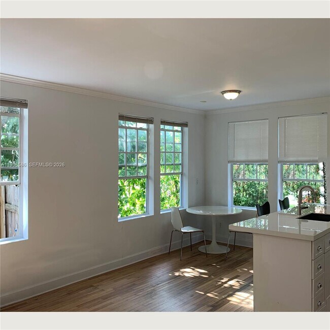 Building Photo - 4349 Sheridan Ave