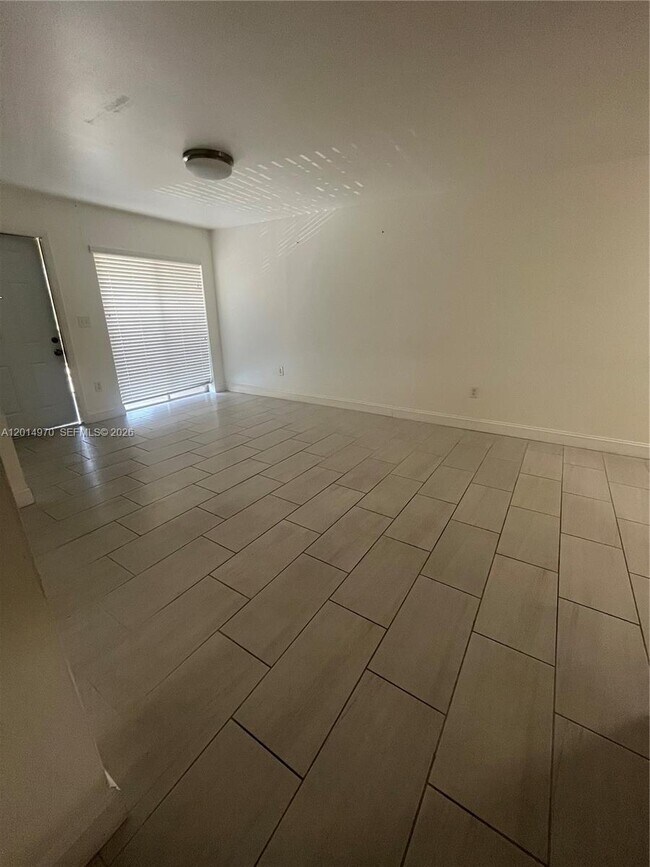 Building Photo - 15609 SW 73rd Cir Terrace