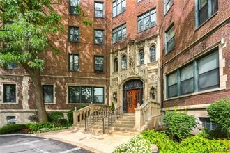 Building Photo - 800 W Ferry St