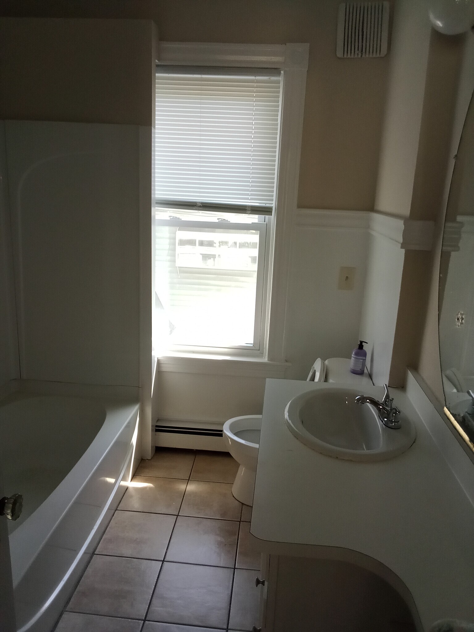 Bathroom - 23 Ogden St