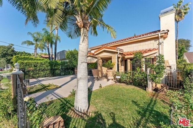 Building Photo - 15123 Greenleaf St