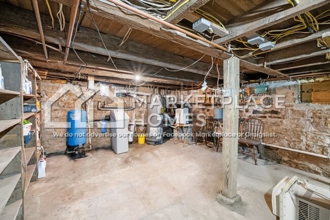 Building Photo - 227 Pine Knob Rd