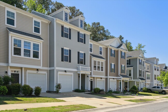 Building Photo - 105 Prosperity Ct
