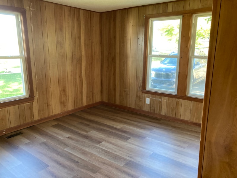 Building Photo - 1503 E Millard St