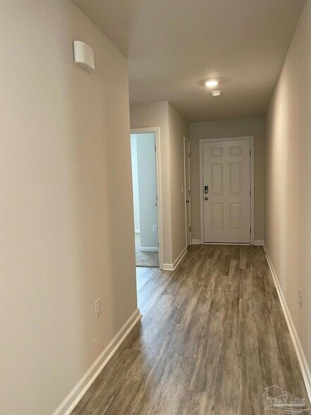 Building Photo - 8665 Pathstone Blvd