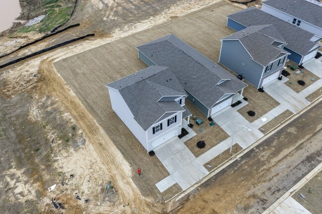 Building Photo - NEW CONTSTUCTION 4 bedroom, 2.5 bath home in Byhalia