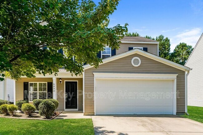 Building Photo - 6852 Harter Ct