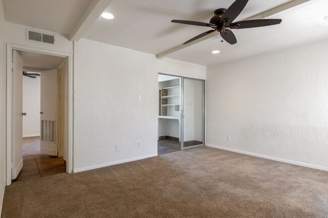 Building Photo - 2-bedroom, 2-bathroom in Scottsdale, AZ.